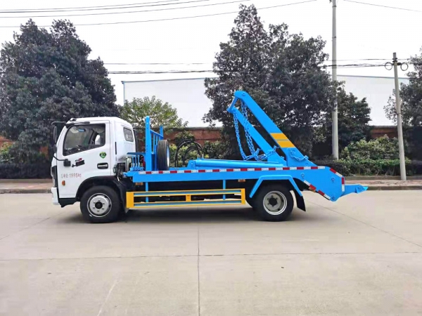 國(guó)六多利卡D7 福瑞卡F7擺臂式垃圾車